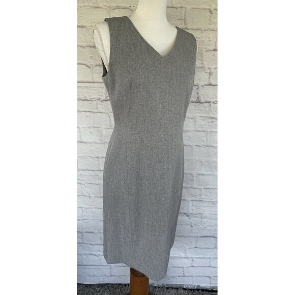 Kasper Dresses & Skirts - KASPER Women's Office Dress Petite Gray Sleeveless Sheath Lined Back Zip Size 6P